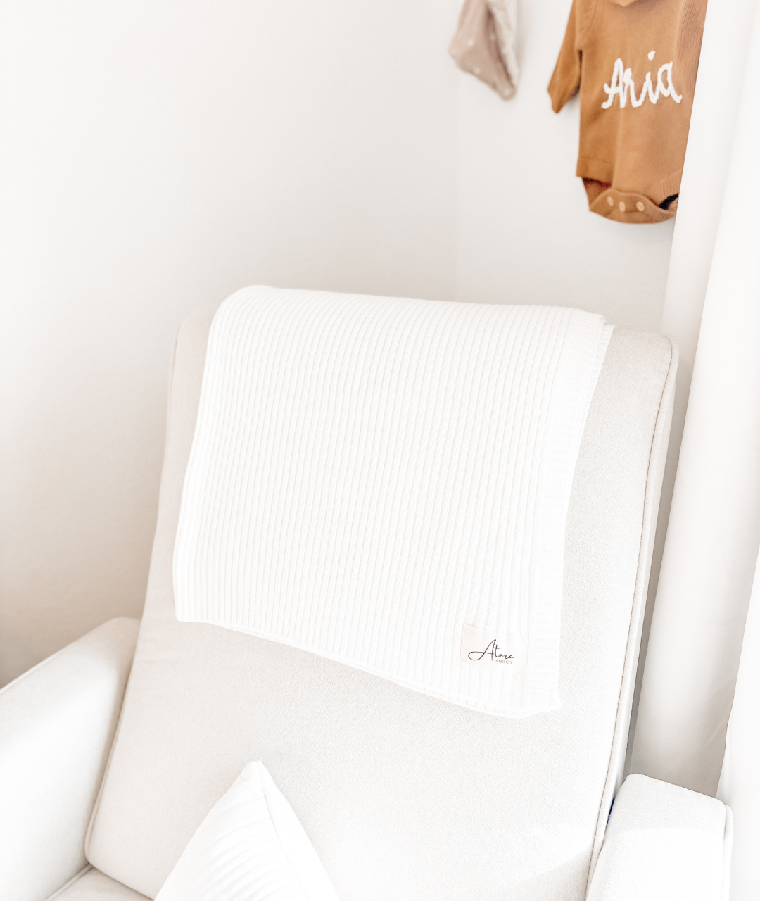 Ribbed Knit Baby Blanket - White - Atara & Co
