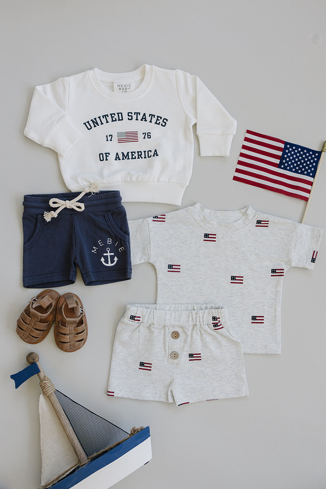 Mebie Baby Flag Button Short Set