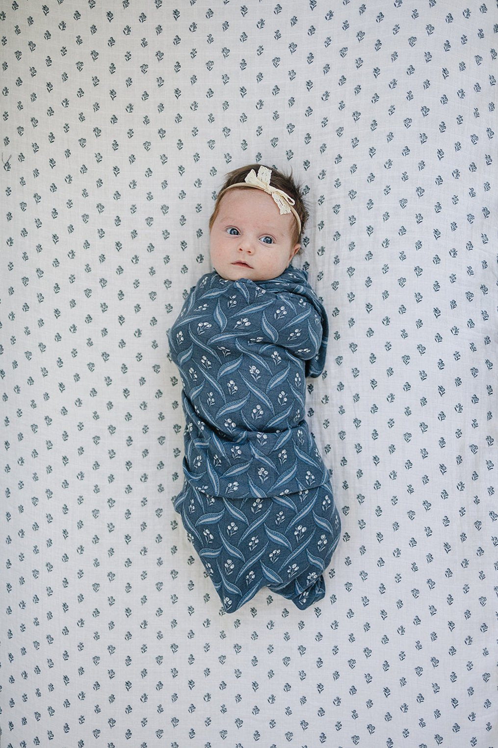 Mebie Baby Muslin Swaddle Blanket - Navy Berry