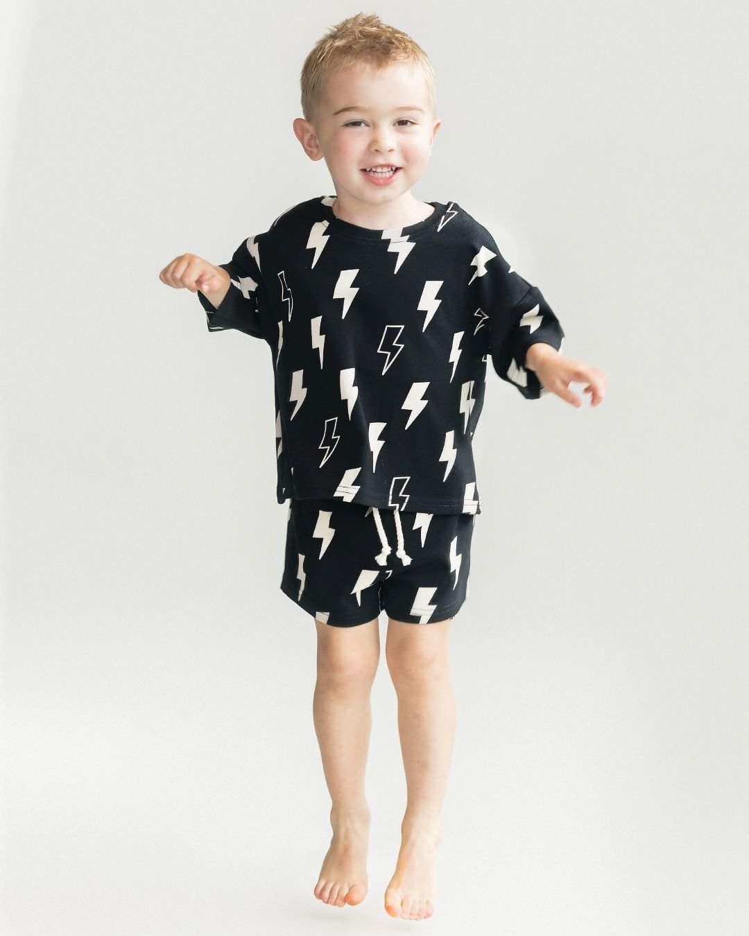 LPK Shorts Set - Black Bolts