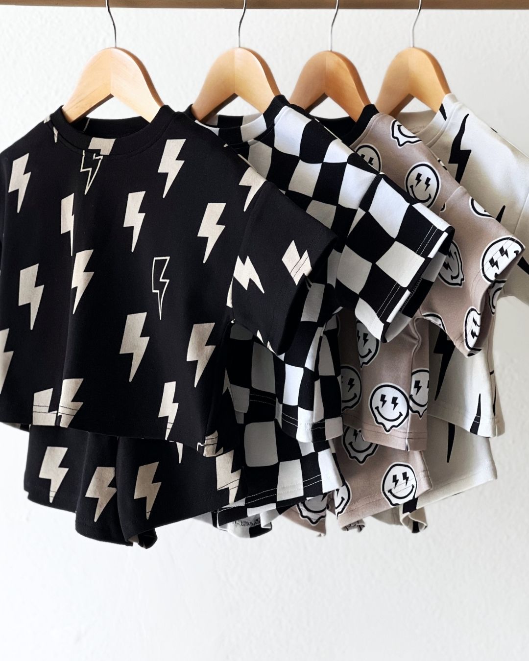 LPK Shorts Set - Black Bolts