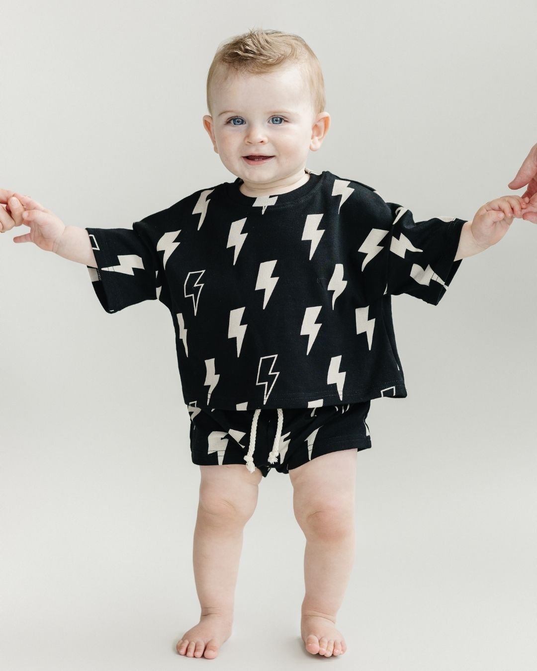 LPK Shorts Set - Black Bolts