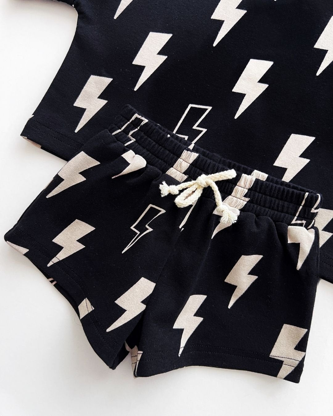 LPK Shorts Set - Black Bolts