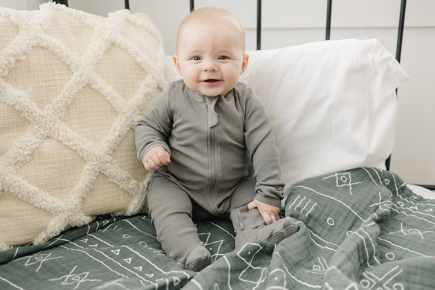 Mebie Baby Ribbed Romper - Grey - Atara & Co