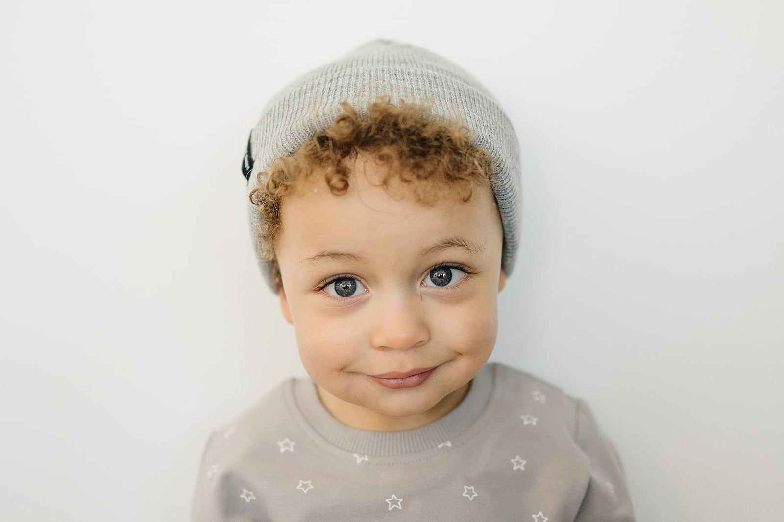 Mebie Baby Beanie - Light Grey - Atara & Co