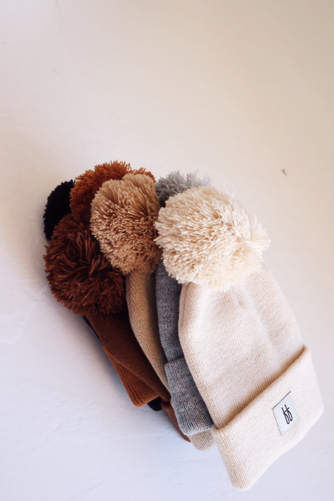 Forever French Knit Pom Top Beanie - Rust