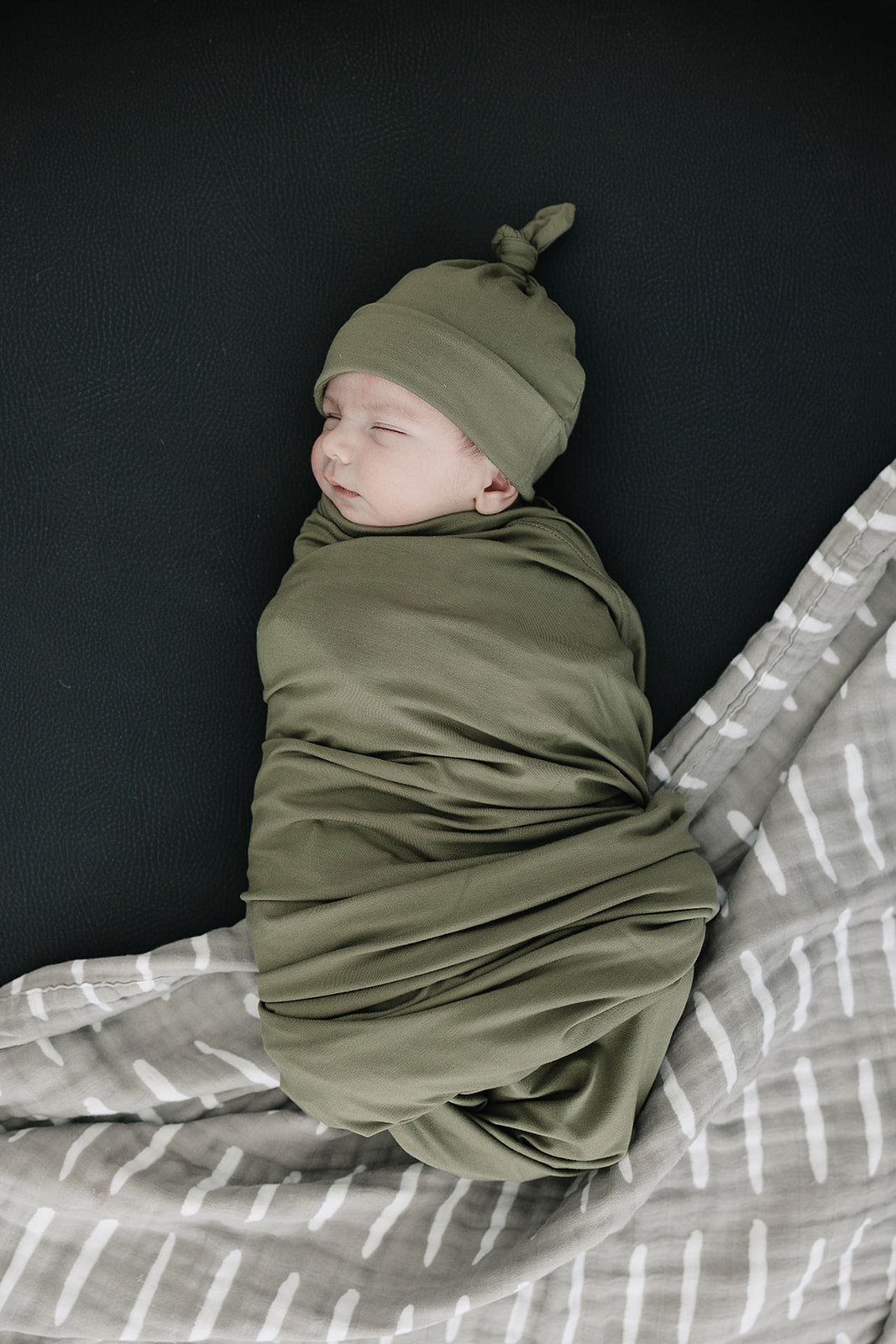 Mebie Baby Swaddle Set - Olive - Atara & Co