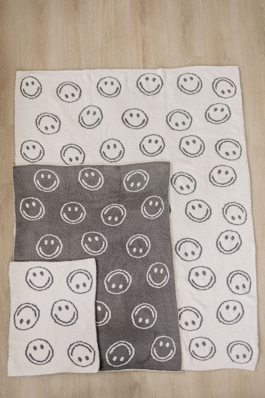 Mebie Baby Plush Blanket - Charcoal Smiley - Atara & Co