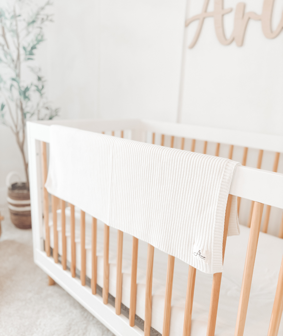 Ribbed Knit Baby Blanket - White - Atara & Co