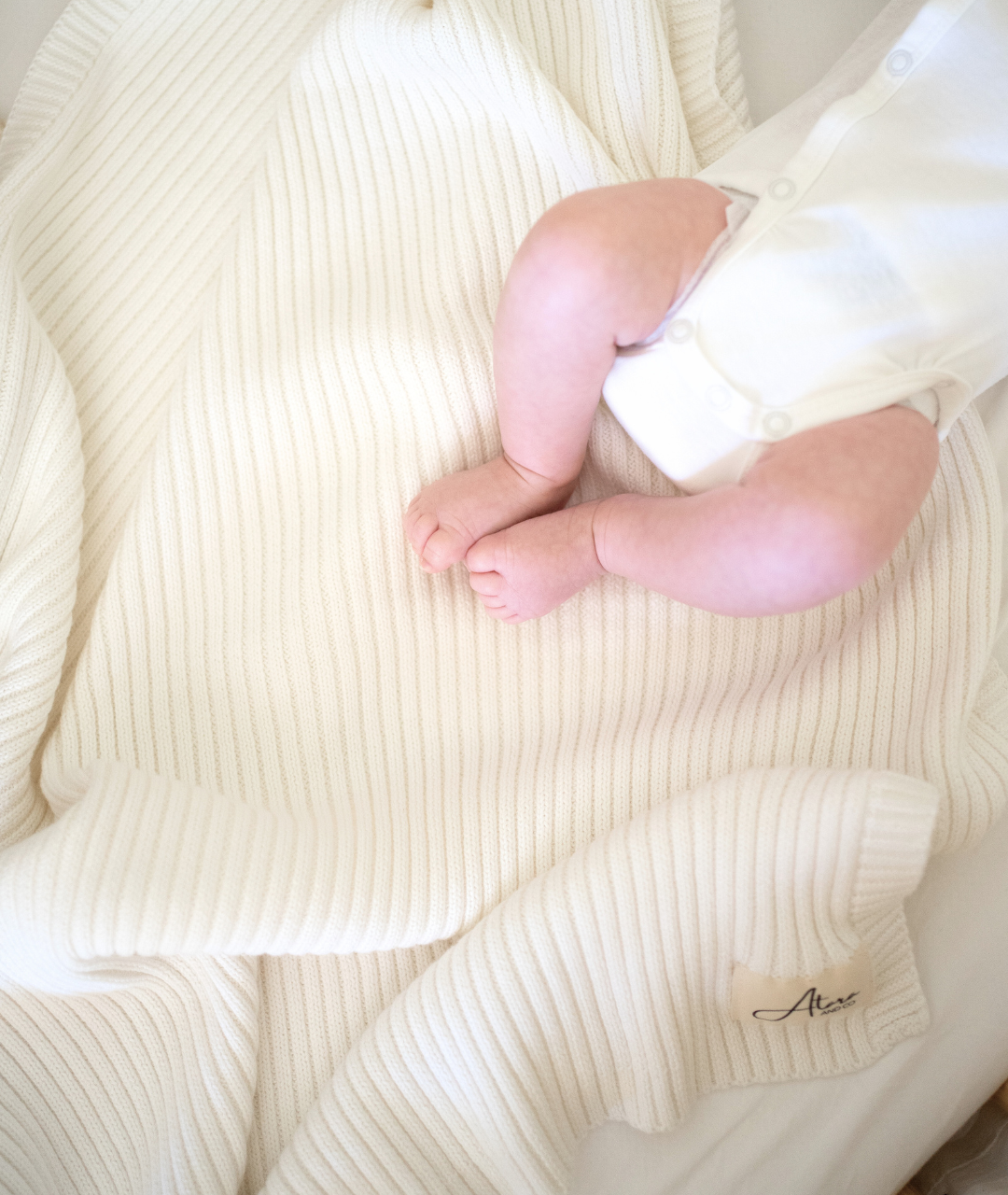 Ribbed Knit Baby Blanket - White - Atara & Co