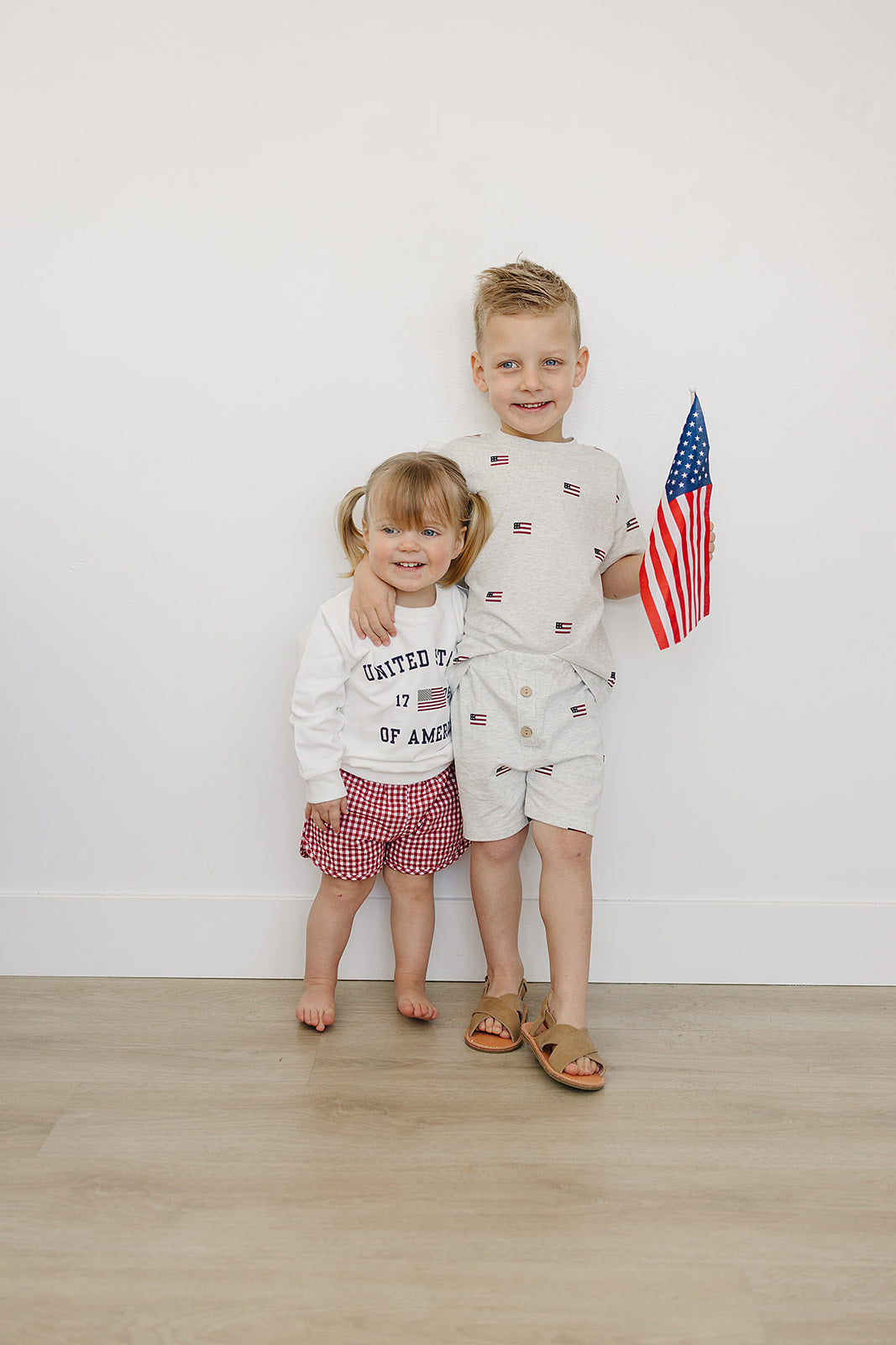 Mebie Baby Flag Button Short Set