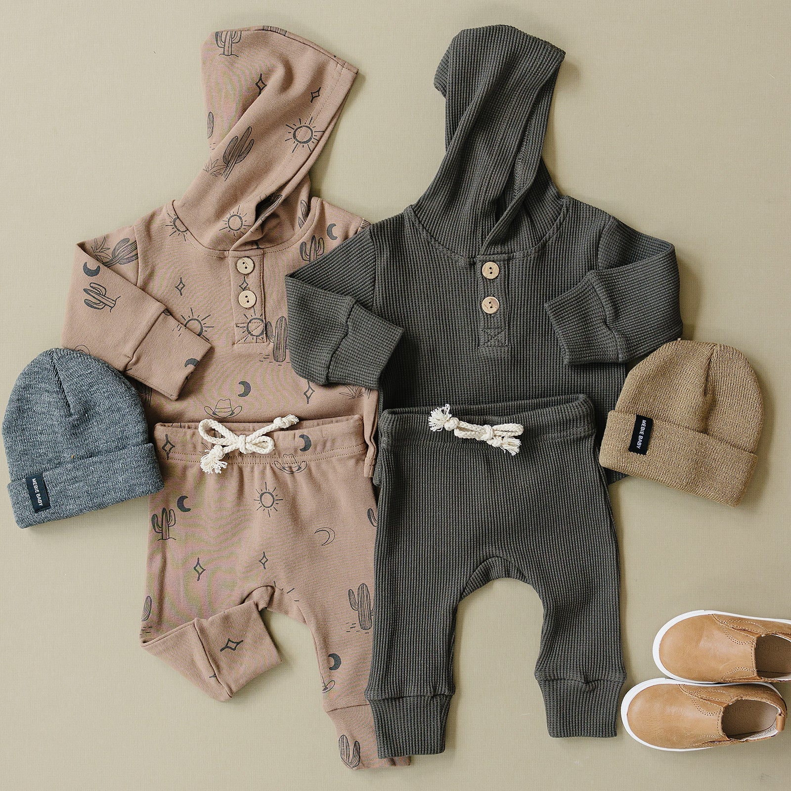 Mebie Baby Hooded Waffle Set - Charcoal - Atara & Co