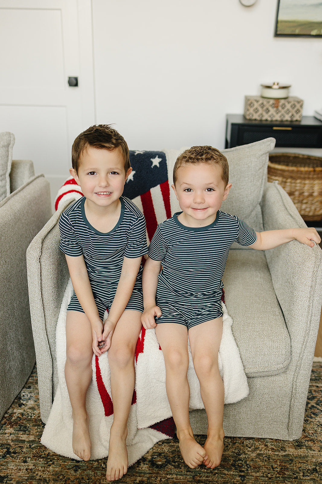 Mebie Baby Navy Stripes Short Set