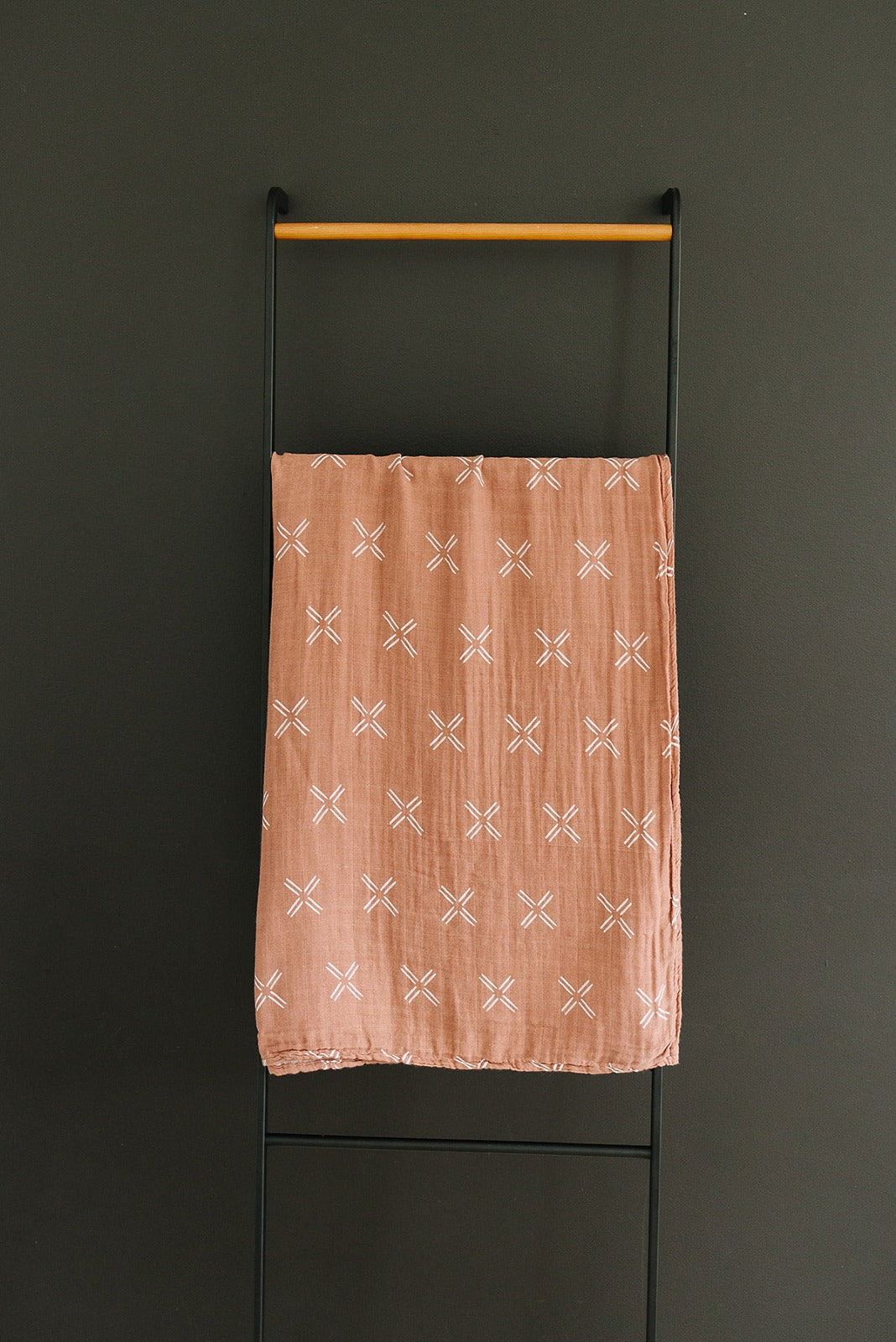 Mebie Baby Muslin Swaddle - Just Peachy - Atara & Co